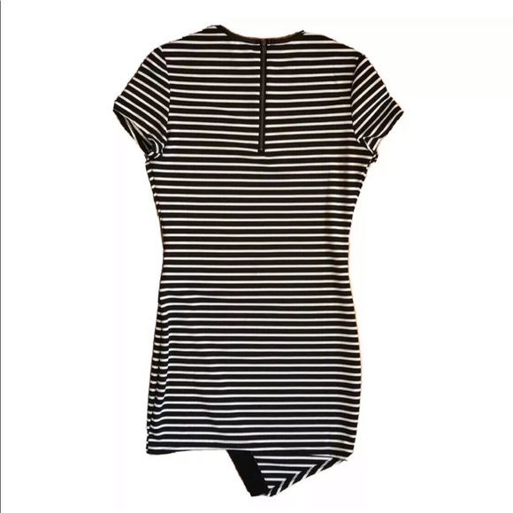 🆕 Paper Closet Black and White Stripe Dress - Picture 2 of 6
